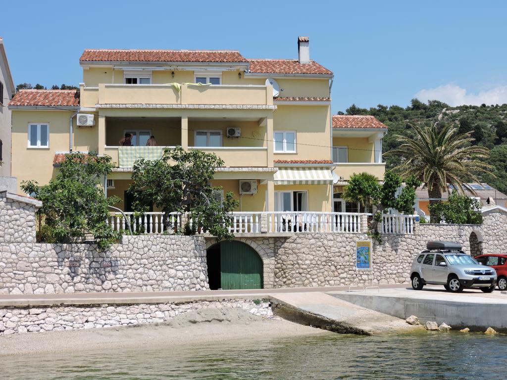Captain'S Apartment Barbat na Rabu Kültér fotó
